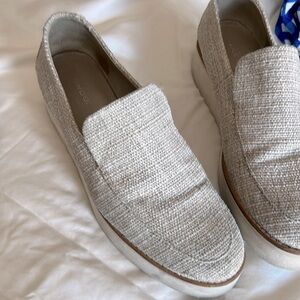 Vince natural jute color shoe